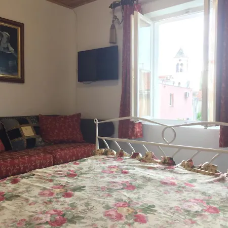 Vintage House For Rent 60m From Sea Lägenhet Baška Voda