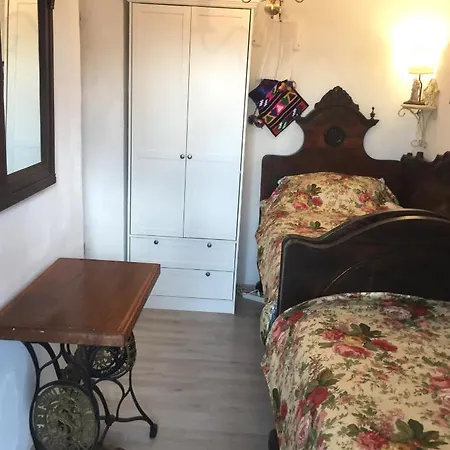 Lägenhet Vintage House For Rent 60m From Sea Baška Voda