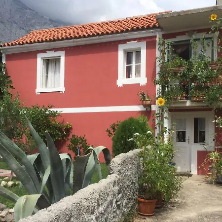 Vintage House For Rent 60m From Sea Lägenhet *