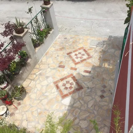 Vintage House For Rent 60m From Sea * Baška Voda