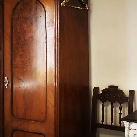 Vintage House For Rent 60m From Sea Apartamento